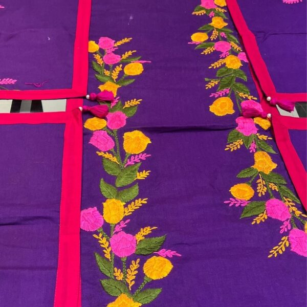 table runner set bdg 2