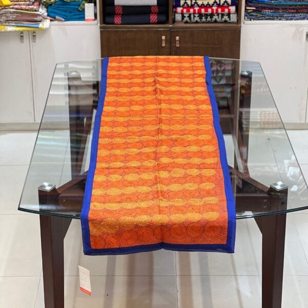 table runner silk 11
