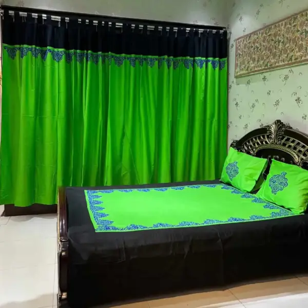applique with hand embroidery bed sheet set 3