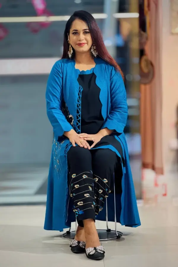 jacquard & viscose hand embroidered shrug set