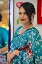 tussar dye saree with piping